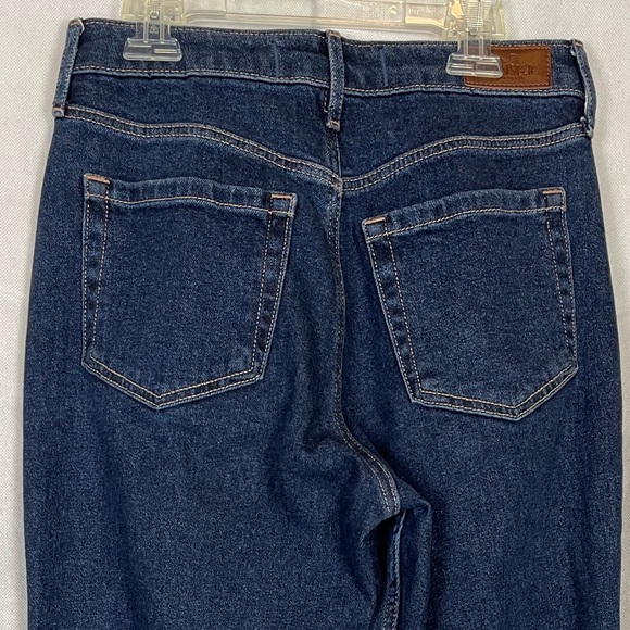 Hollister ultra high rise mom Jean - Picture 5 of 8